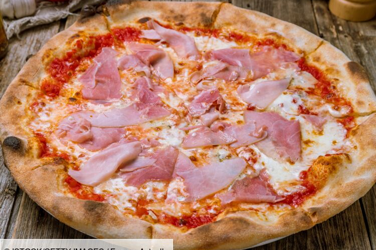 REGINA Sauce tomate Fromage Jambon Champignions